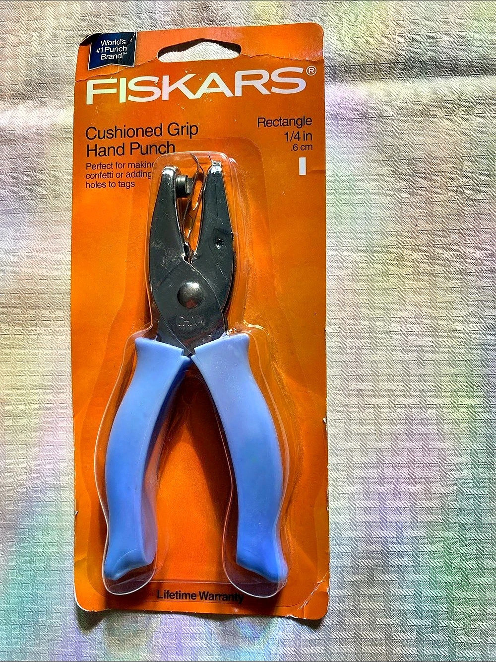 Fiskars Cushioned Grip Hand Punch Hand Punch Blue NWT